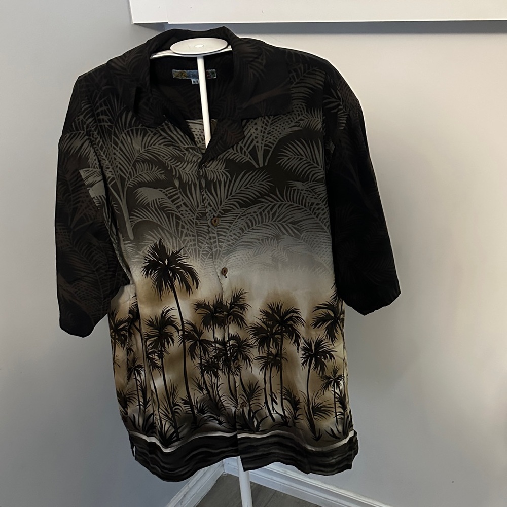Aloha Joe Black and Tan Palm Tree Shirt size M